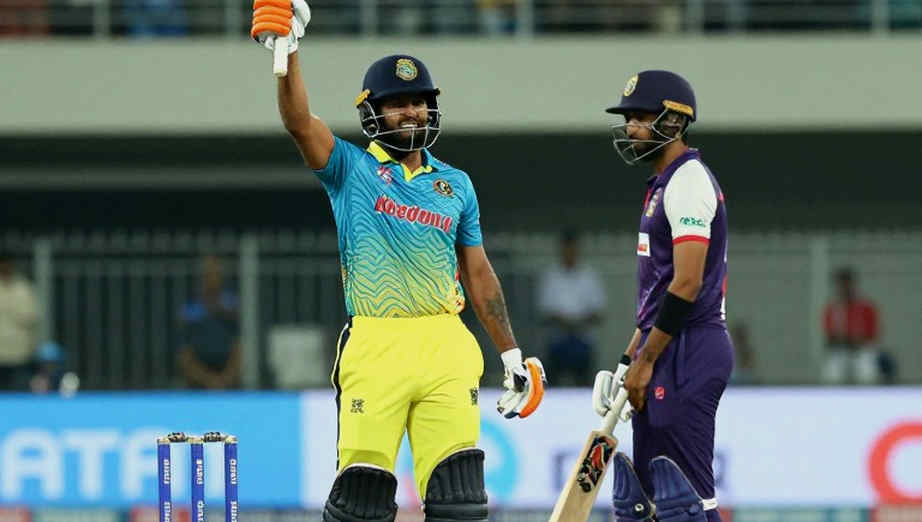 ১৬ উইকেটের মিথ: কেন খালেদ আহমেদের কাউন্টি সাফল্য টেস্ট প্রস্তুতির প্রমাণ নয় ১৬ উইকেটের মিথ: কেন খালেদ আহমেদের কাউন্টি সাফল্য টেস্ট প্রস্তুতির প্রমাণ নয়