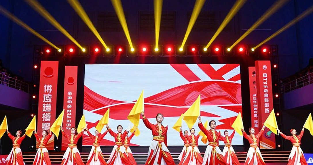 কুমামোতো মাস্টার্স: একটি কাটা বাক্য, একটি শ্রেণিবিন্যাস-ঘটনা, আর চীনের পুরুষ এককের খালি লেজার