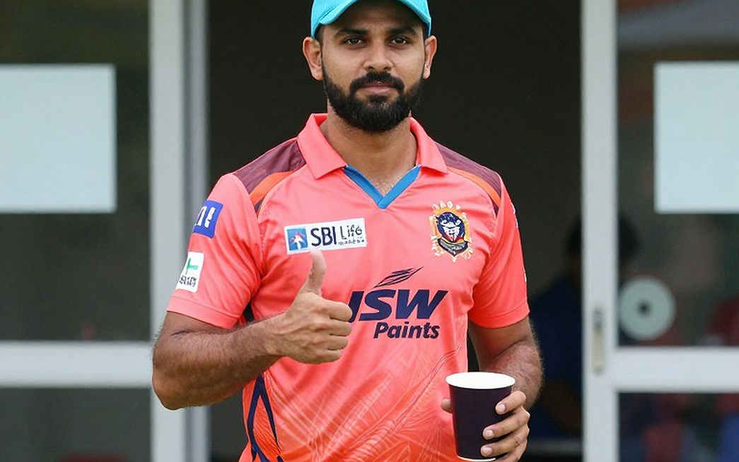 শূন্য গ্যালারির ট্রফি: এশিয়ার নারী ক্রিকেটের খোলা হিসাবের খাতা
