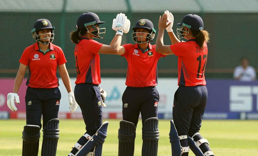 The Sylhet Notebook: Three Decisions in the Last Twelve Balls of a 2-1 Series Defeat The Sylhet Notebook: Three Decisions in the Last Twelve Balls of a 2-1 Series Defeat